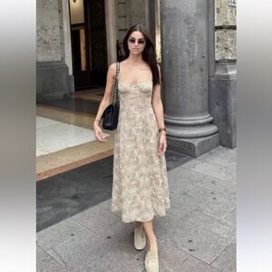 ZARA WOMAN SS24 EMBROIDERED FLORAL MIDI DRESS ECRU / BEIGE